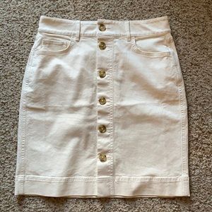 Ann Taylor Loft Denim Cream Button Frnt Skirt Sz 6